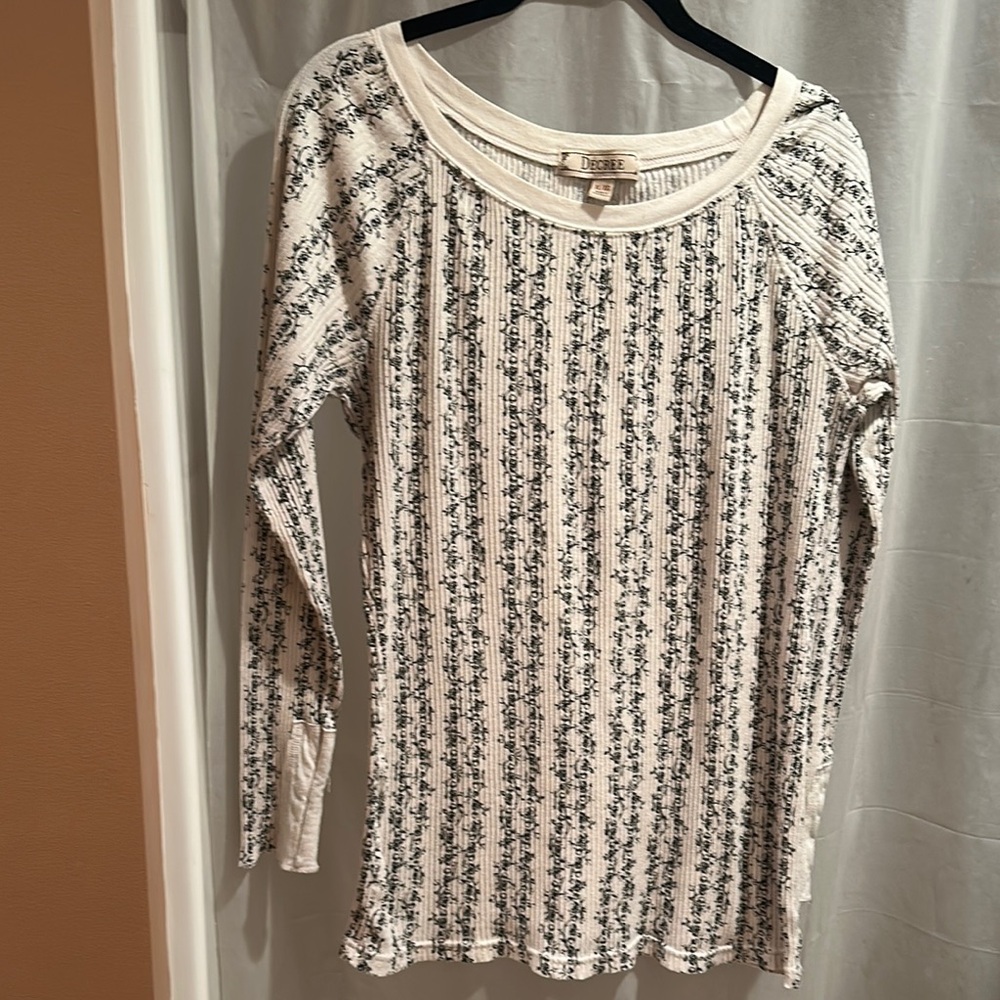 Decree Cream and Black Patterned Women's Top